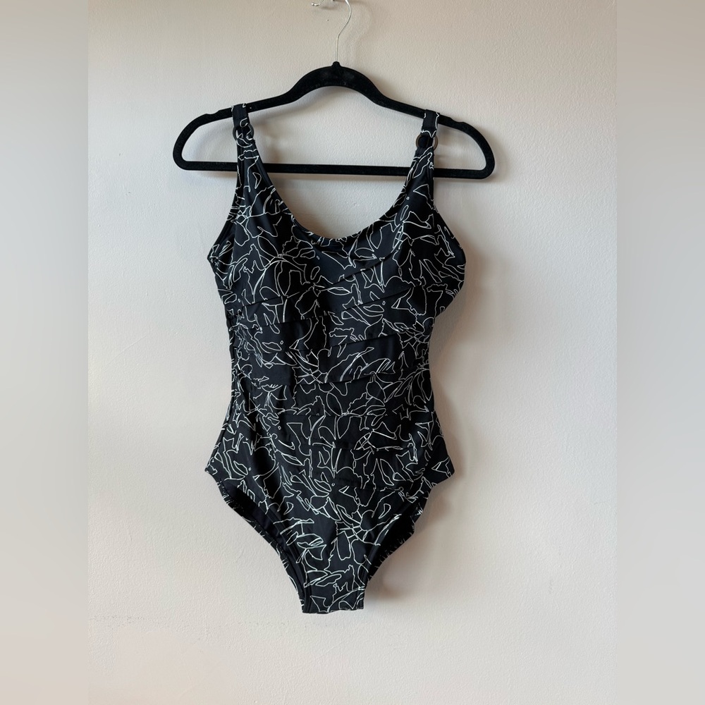 DKNY Women's Black and‎ White Starburst One Piece Bathing Suit Size Large